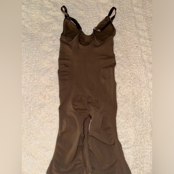 Skims short spandex shapewear - Picture 2 of 3